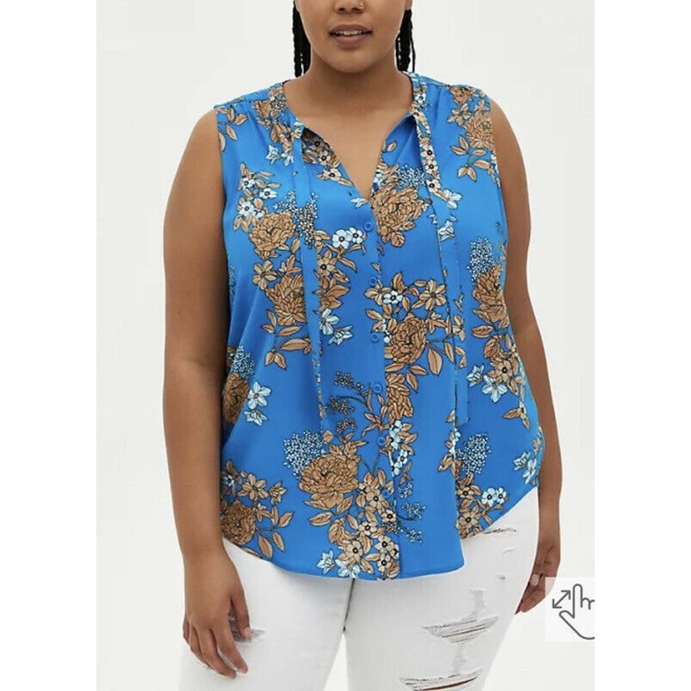 TORRID 6X BLUE FLORAL CREPE TIE FRONT BUTTON FRONT TOP